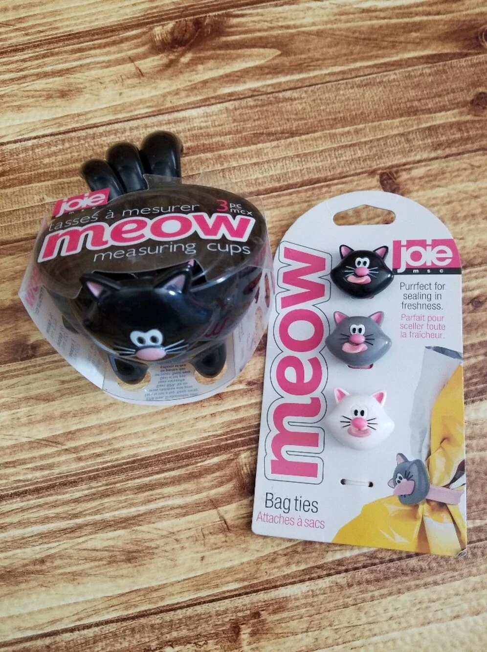 Joie Black Cat Measuring Cups and Bag Ties Set Kitchen Tools
